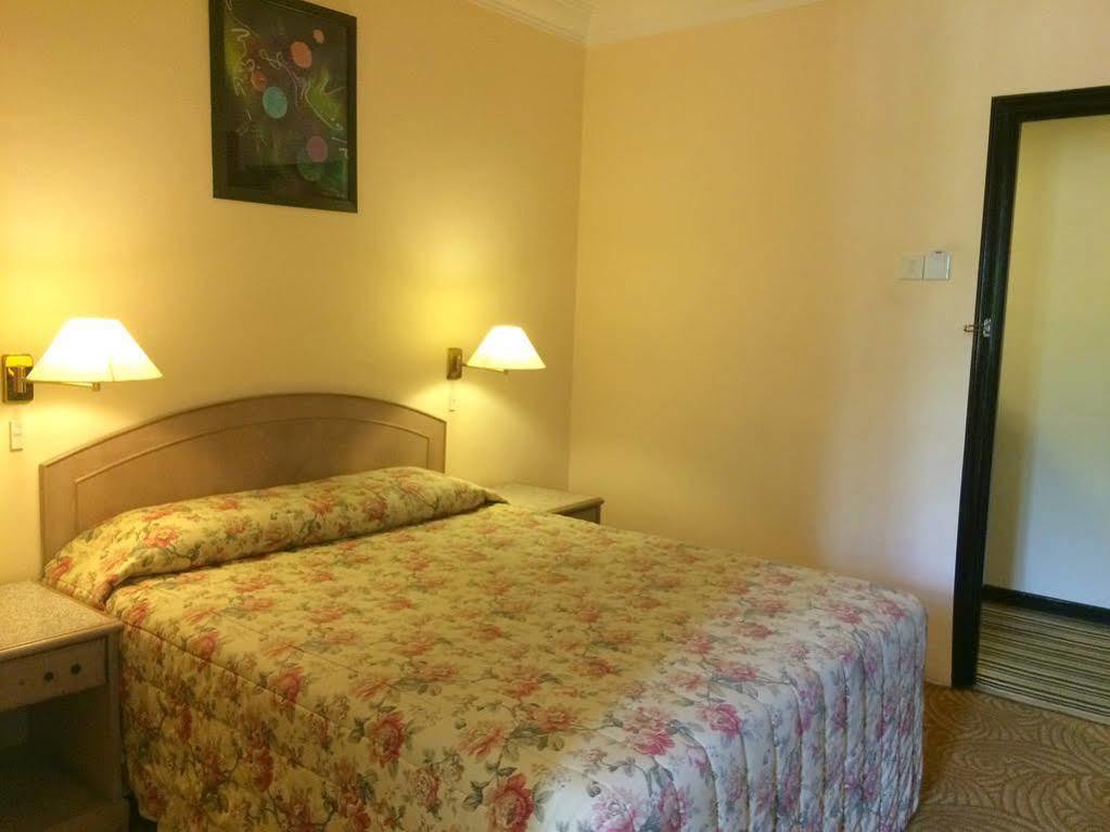 Rainbow Hotel 2*